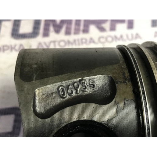 Поршень двигуна Fiat Doblo 1.3 MJTD 2000-2010 73502645